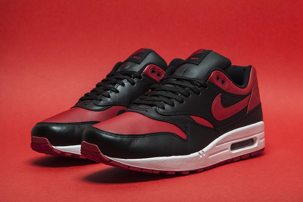 NIKE AIR MAX 1 PREMIUM QS BRED - Kick Game