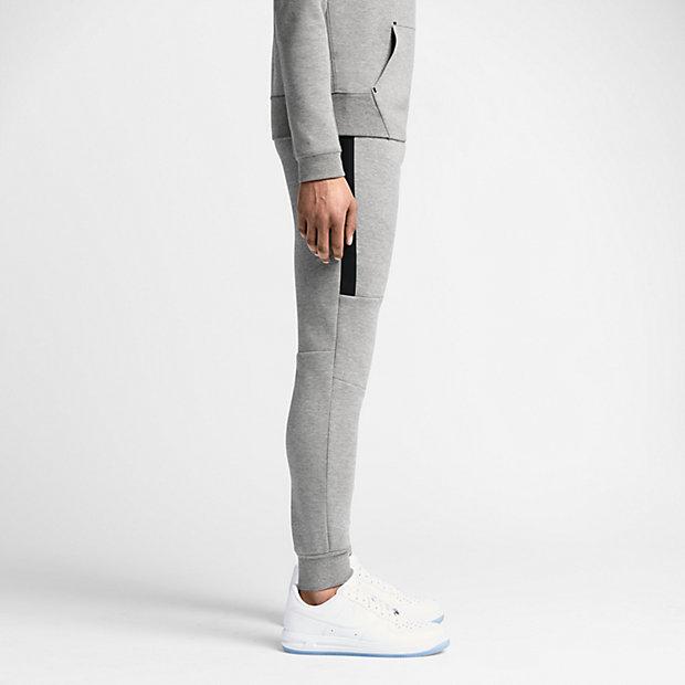 NIKE TECH FLEECE MEN'S TROUSERS - Medium Grey-Black - Kick Game