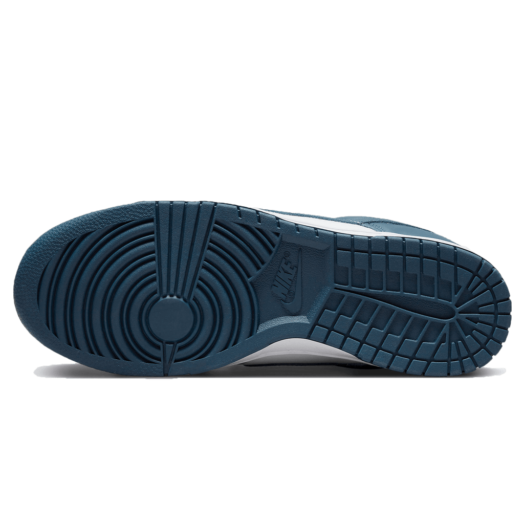 Nike Dunk Low 'USA' - Kick Game