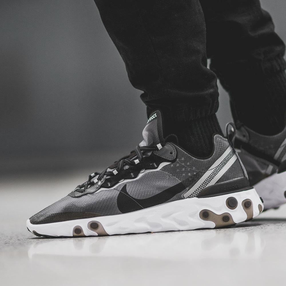 Nike React Element 87 Black White - Kick Game