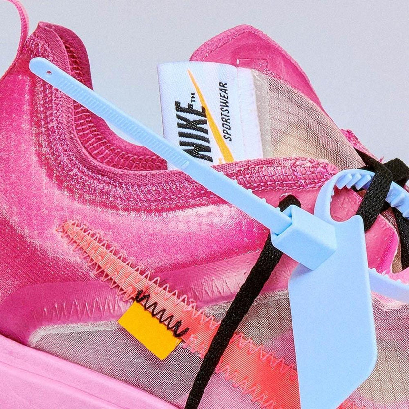 pink zoom fly