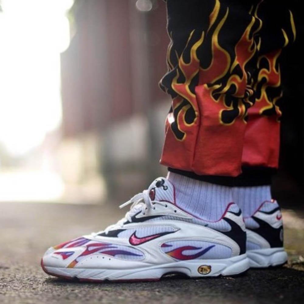 Supreme x Nike Zoom Streak Spectrum Plus White Red - Kick Game