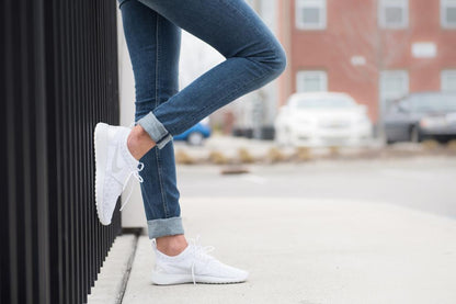 NIKE JUVENATE White & Pure Platinum - Kick Game