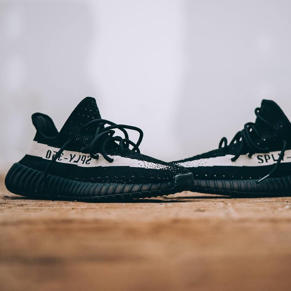 Adidas Originals Yeezy Boost 350 V2 Black-White - Kick Game
