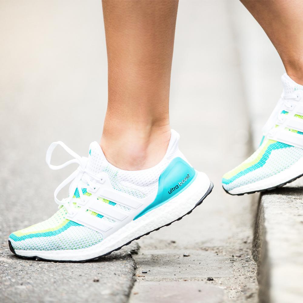 ADIDAS ULTRA BOOST - Halo-White-Semi Solar Slime - Kick Game