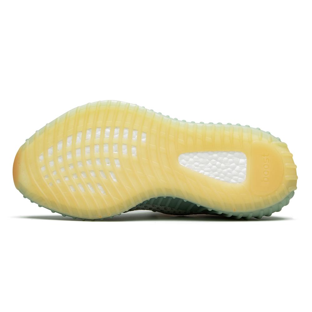 Yeezy Boost 350 V2 Desert Sage Kick Game