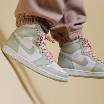 Air Jordan 1 Retro High Wmns OG 'Seafoam' - Kick Game