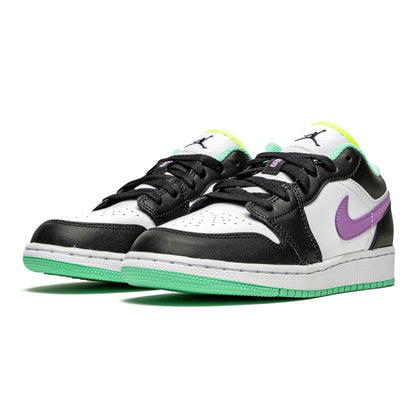 Air Jordan 1 Low GS 'White Violet Shock' - Kick Game