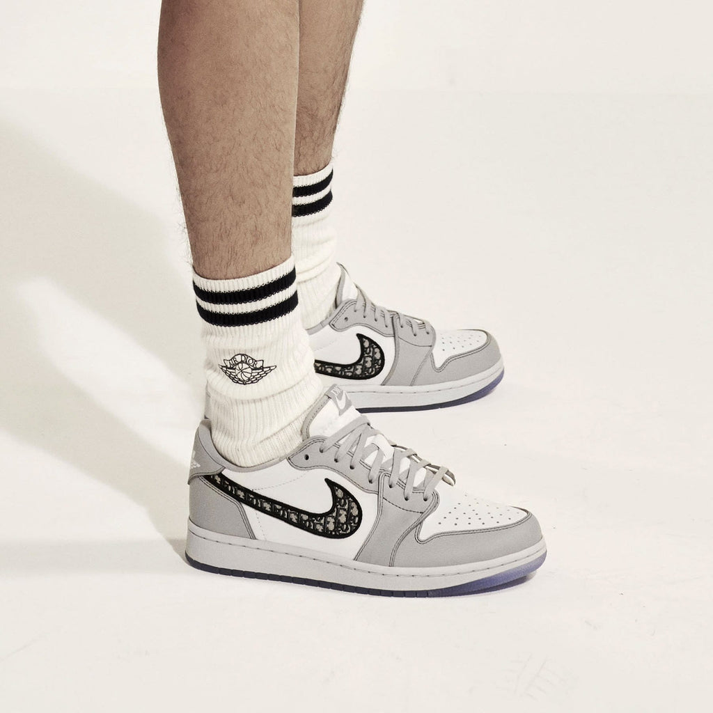 Dior x Air Jordan 1 Low - Kick Game