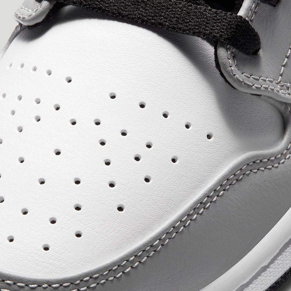 Air Jordan Low “Light Smoke Grey” — Kick Game