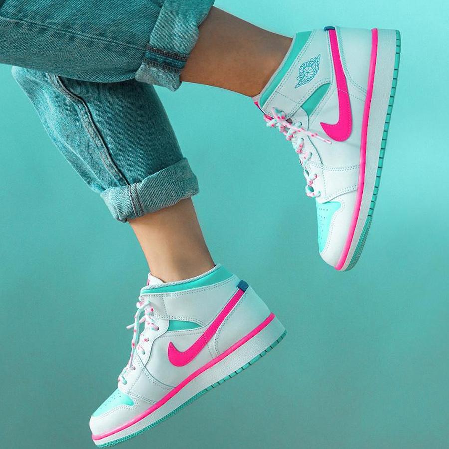 Air Jordan 1 Mid GS Digital Pink