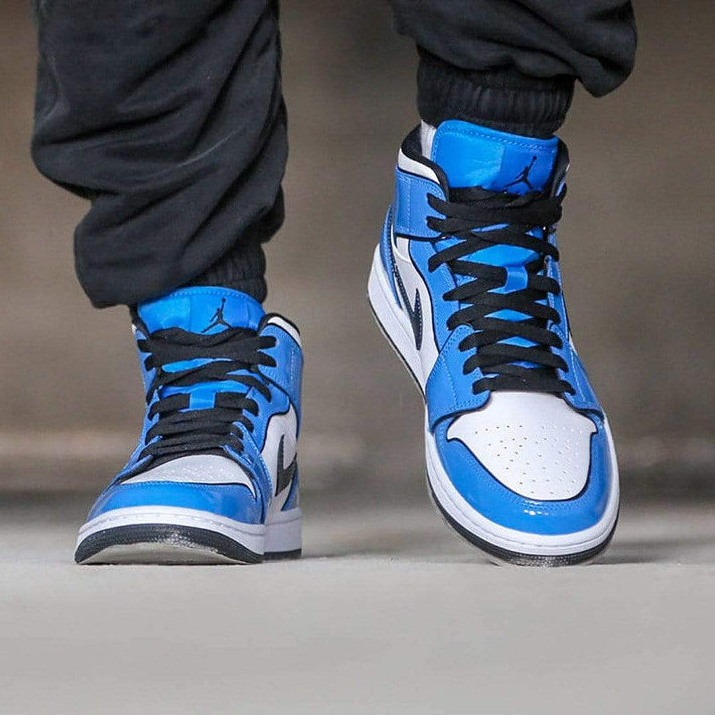 Air Jordan Mid SE 'Signal Blue' — Kick Game1
