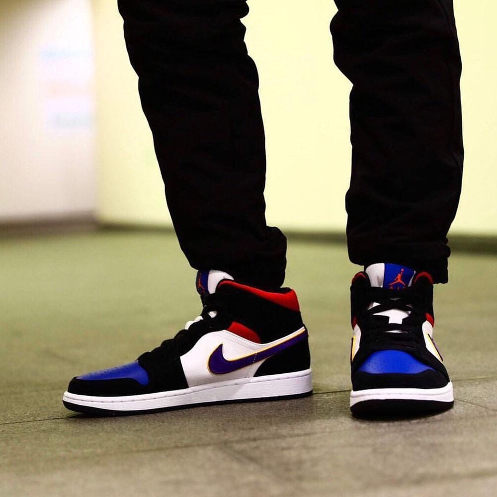 Air Jordan 1 Mid SE 'Rivals' - Kick Game