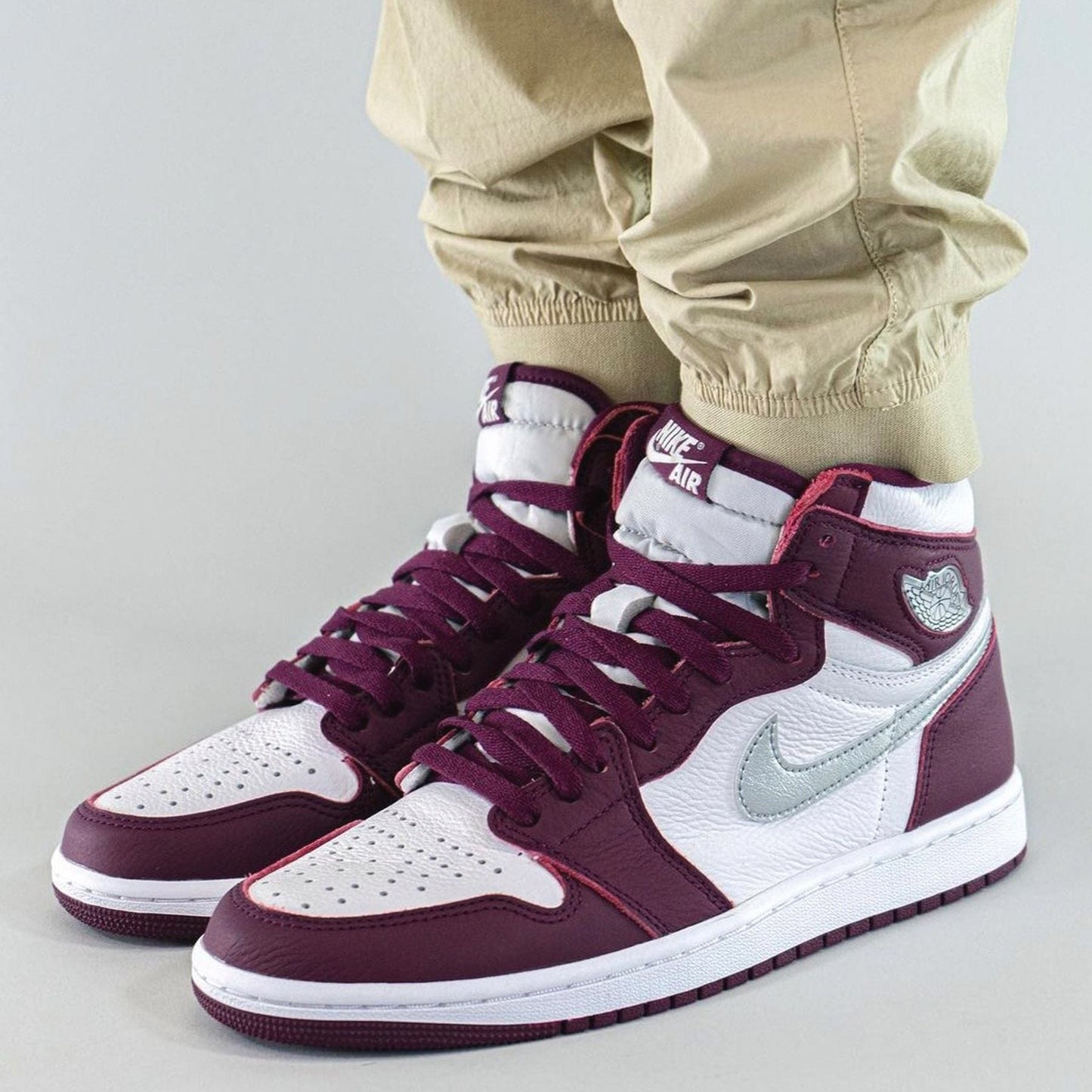 Air Jordan 1 Retro High OG 'Bordeaux' - Kick Game