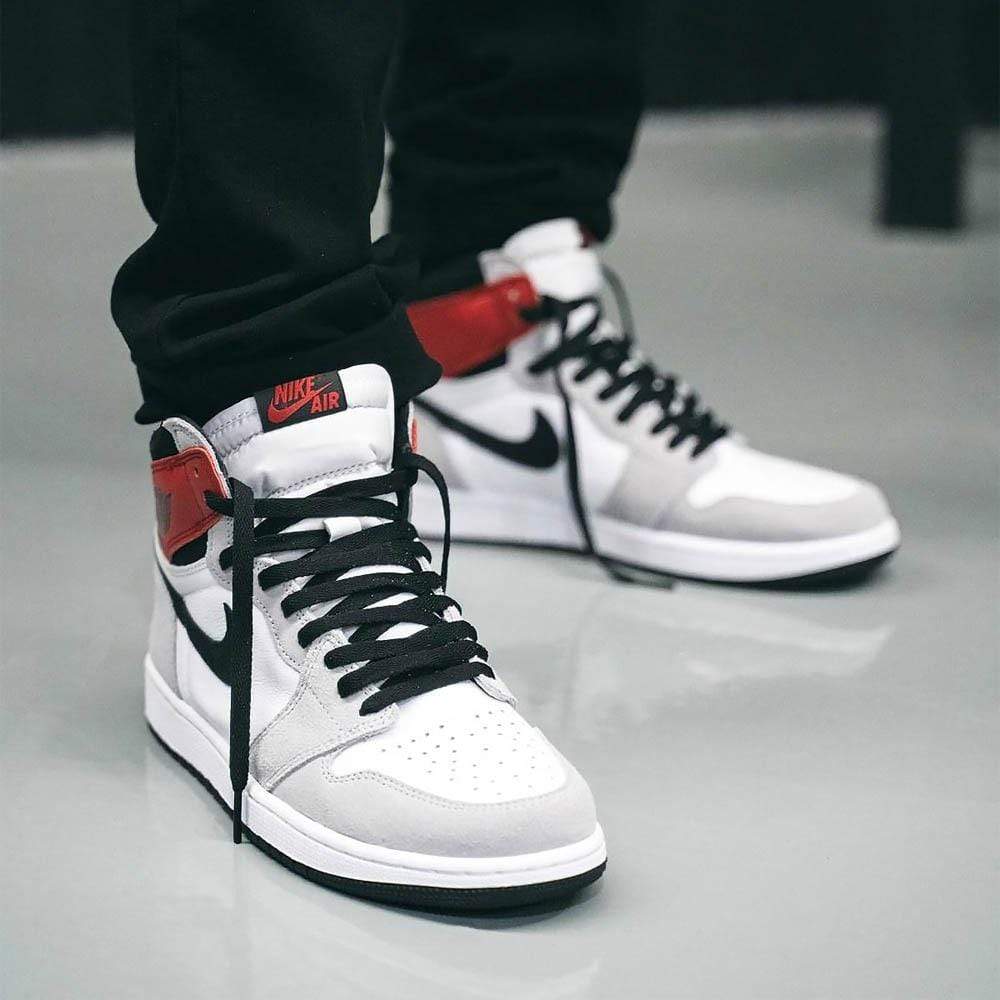 Air Jordan 1 Retro High OG 'Smoke Grey' - Kick Game