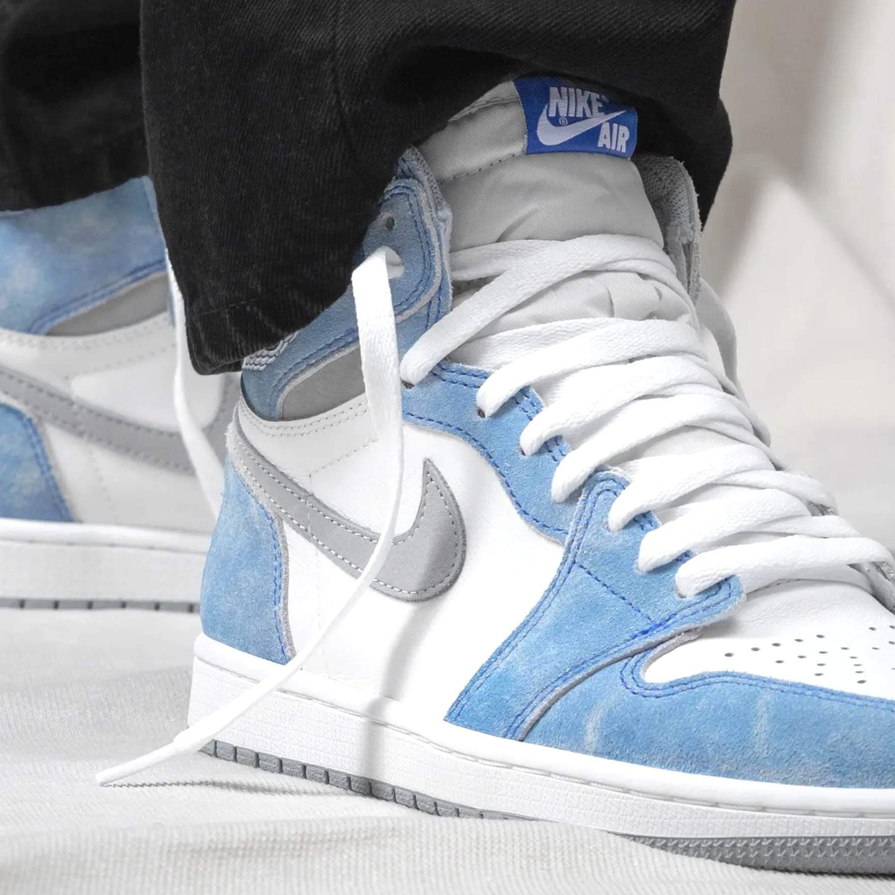 Air Jordan 1 Retro High OG 'Hyper Royal' — Kick Game