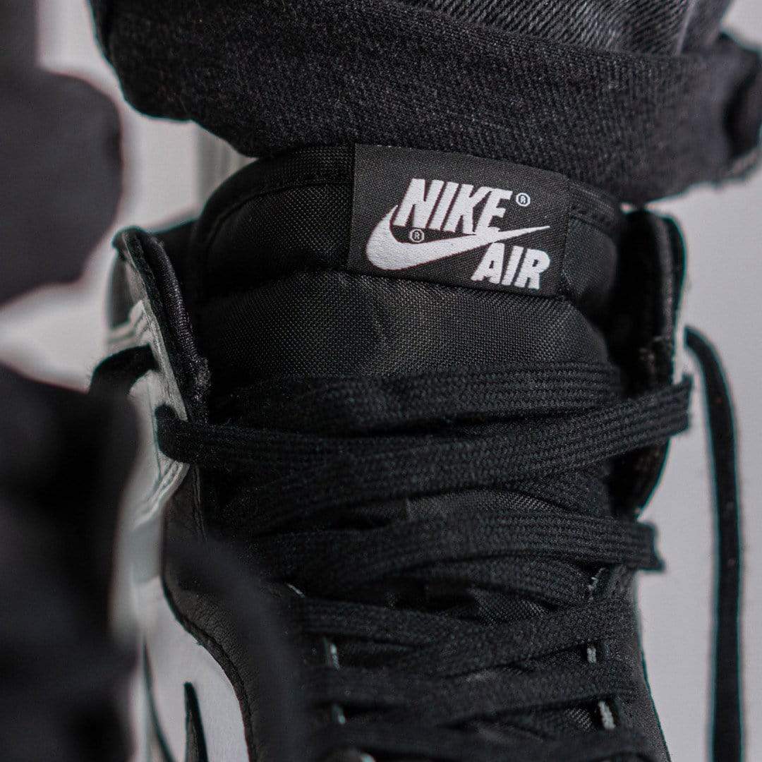 nike air jordan 1 retro high og silver toe