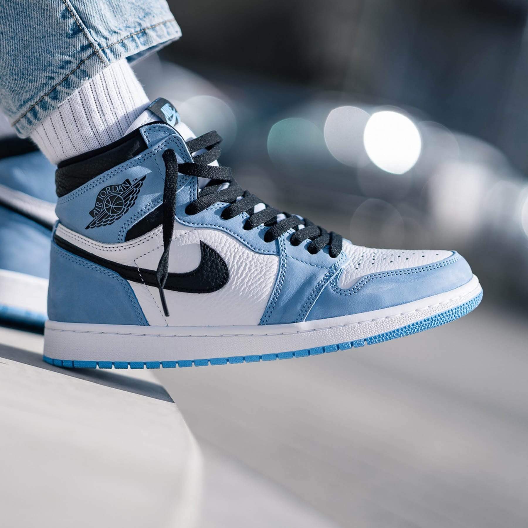 NIKE JORDAN 1 HIGH OG UNIVERSITY BLUE