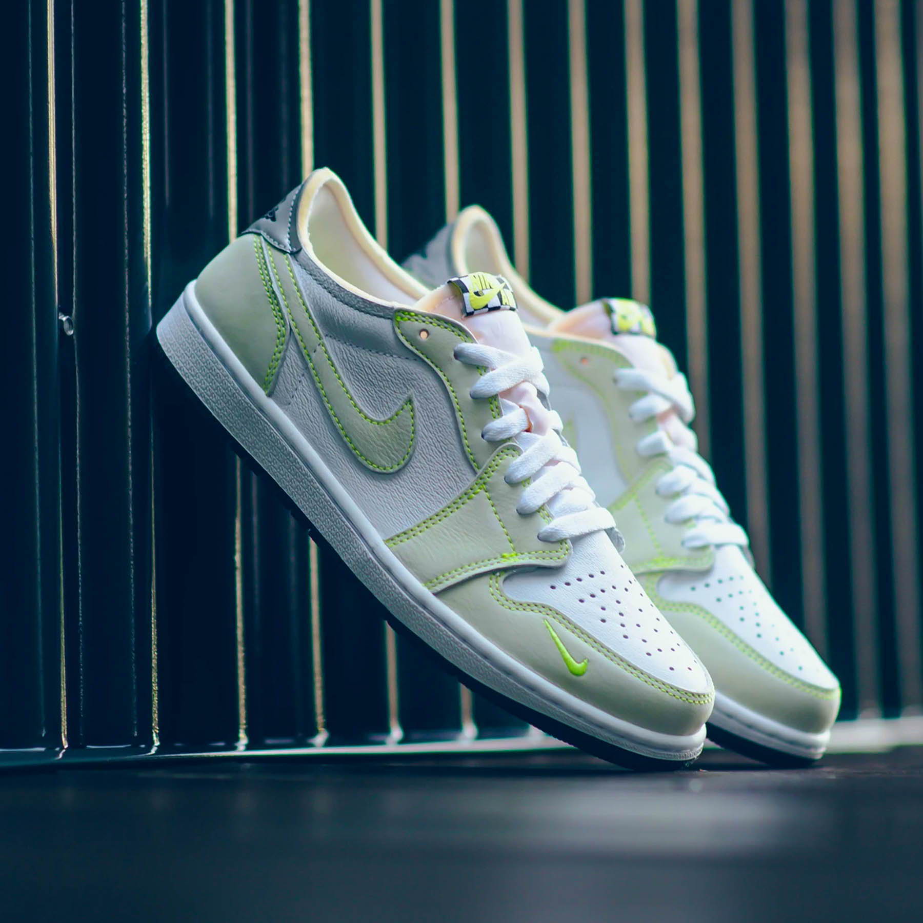 Air Jordan 1 Low OG 'Ghost Green' - Kick Game