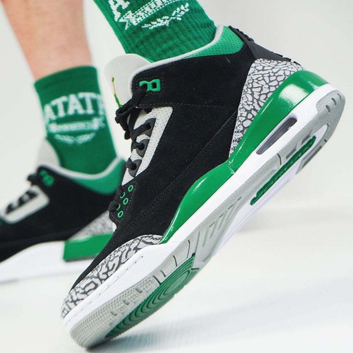 Air Jordan 3 Retro 'Pine Green' - Kick Game