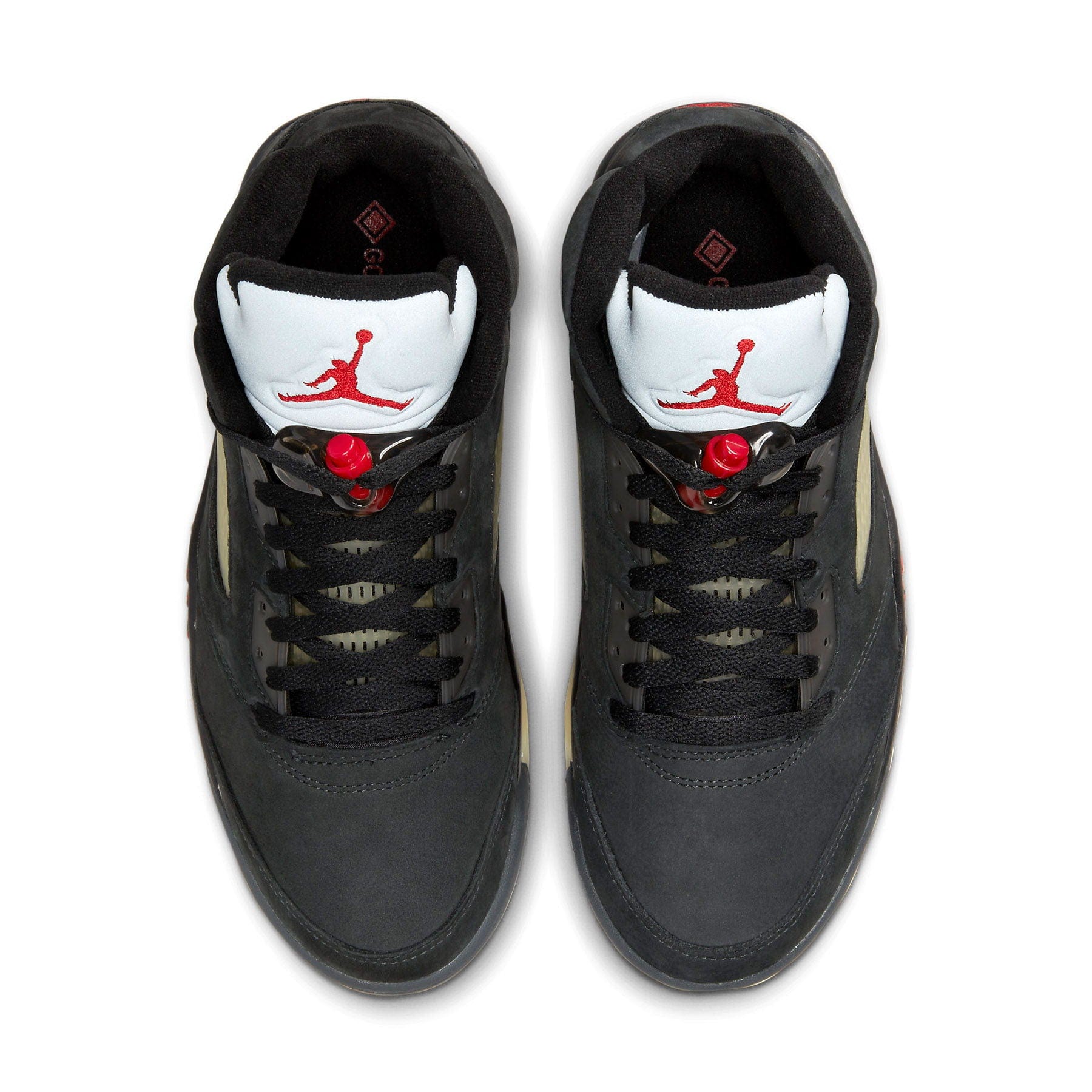 靴 AIRJORDAN 5 RETRO GORE-TEX The Nike Air Jordan 5 Gore Tex Has Winter Covered