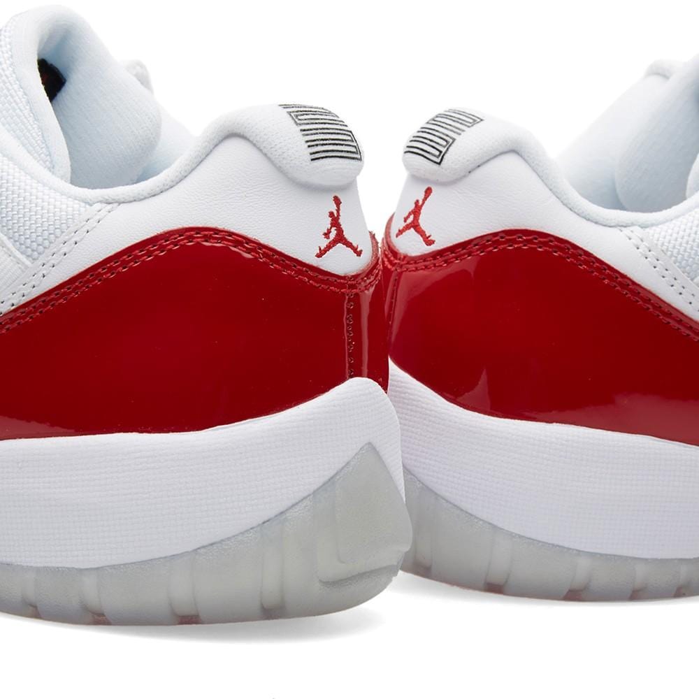 Air Jordan 11 Retro Low Varsity Red Kick Game