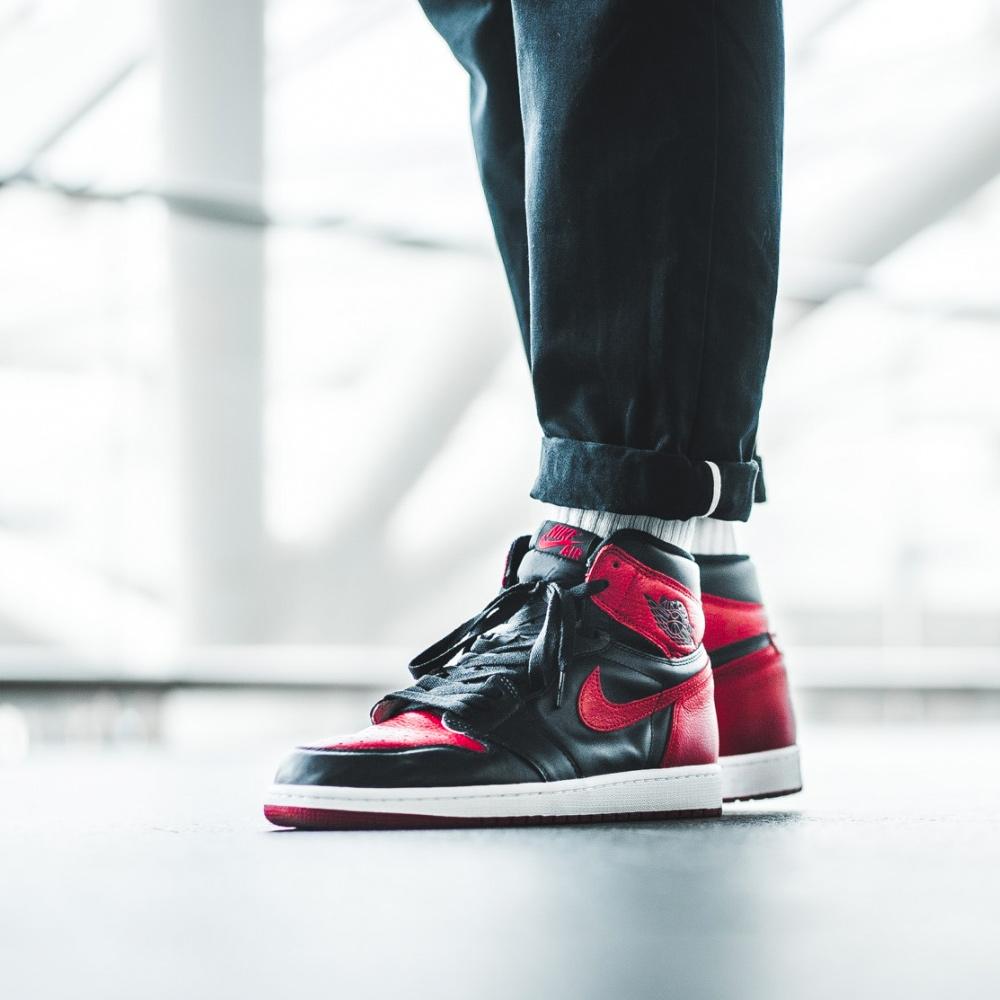 Air Jordan 1 Retro High OG Bred 2016 Banned Kick Game