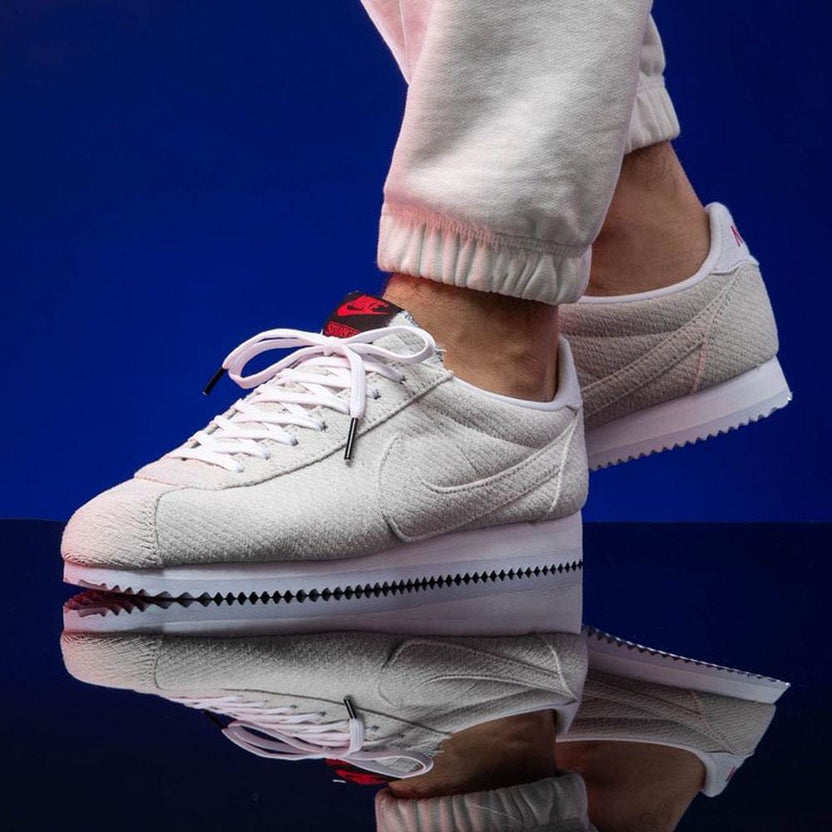 nike cortez stranger things upside down