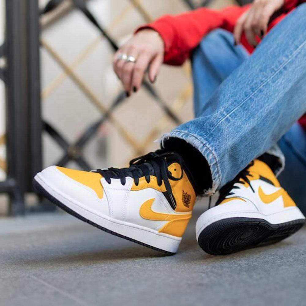 Air Jordan 1 Mid GS 'University Gold' - Kick Game