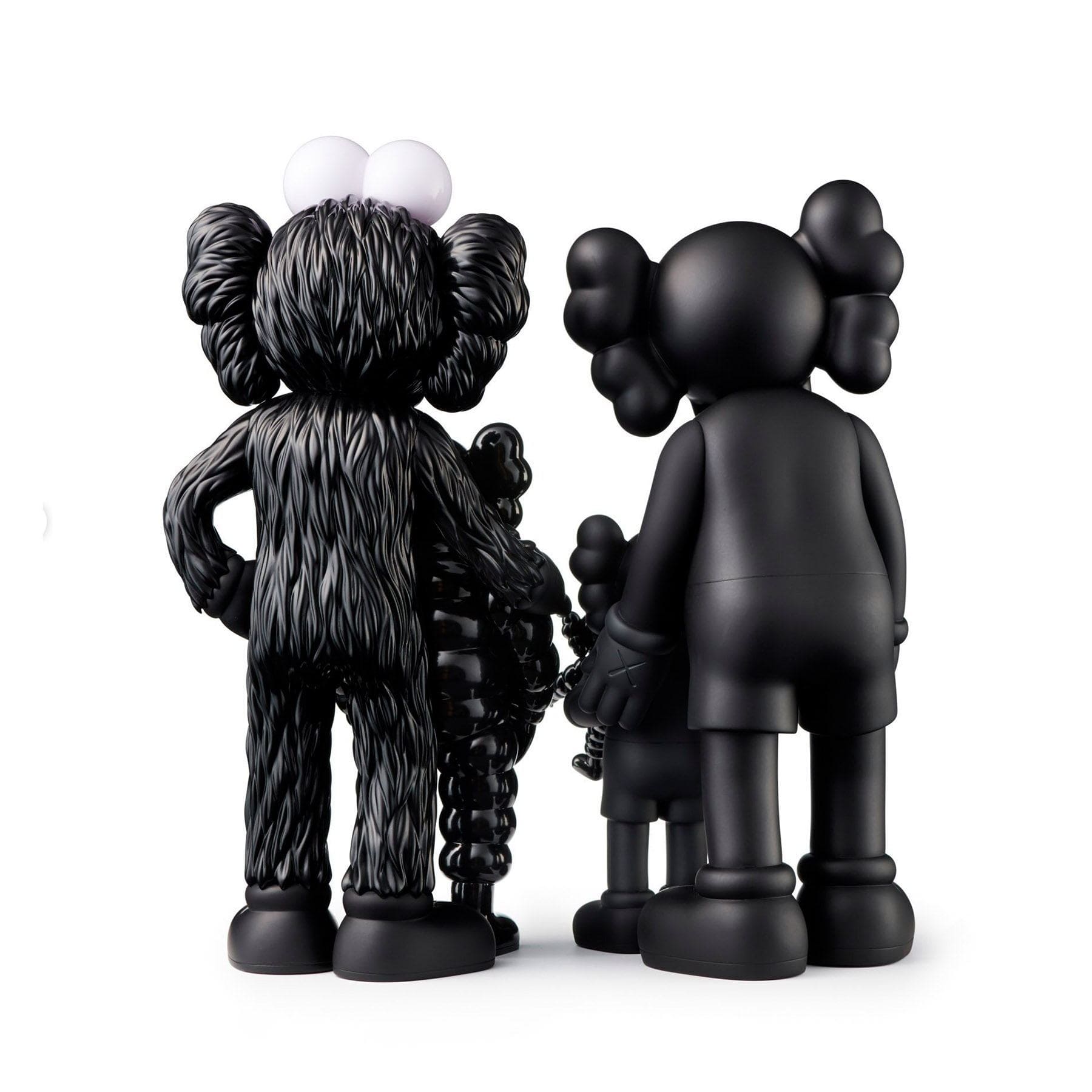 KAWS FAMILY Figures 'Black' - Kick Game