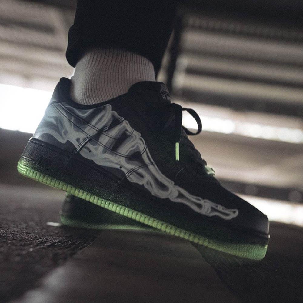 nike air force 1 skeleton qs black