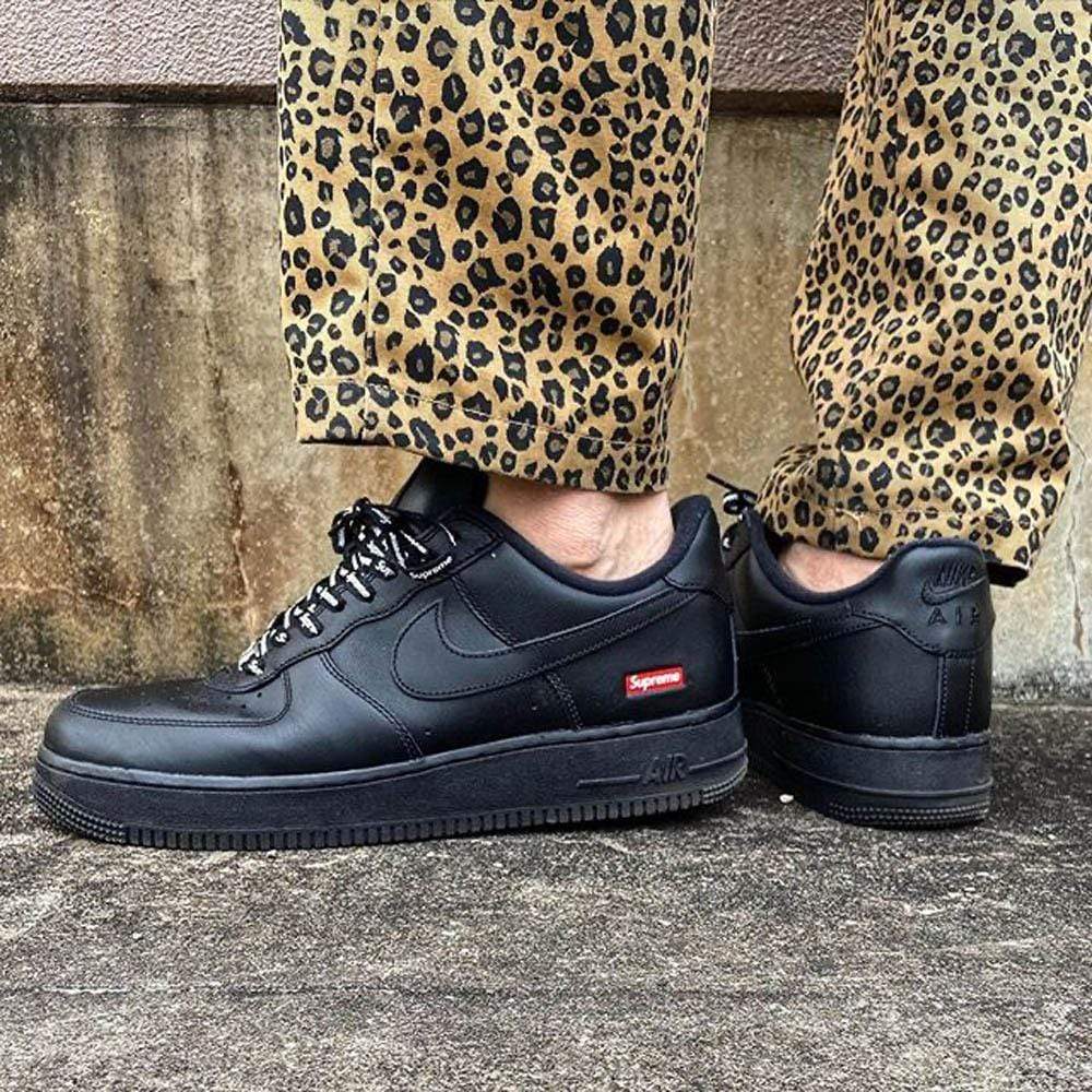 Supreme × Nike Air Force 1 Low \