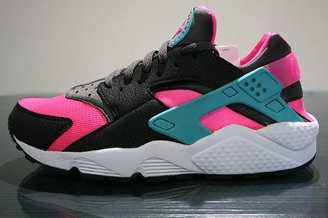 Nike Air Huarache Hyper Pink - Kick Game