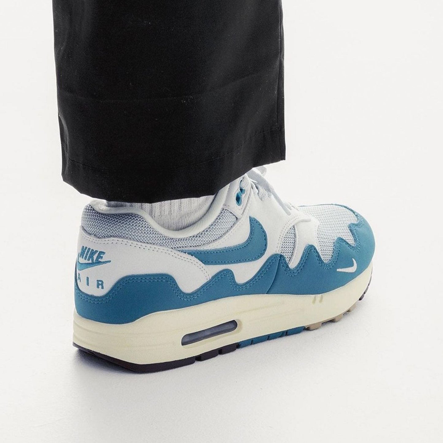 Patta x Nike Air Max 1 'Noise Aqua' - Kick Game