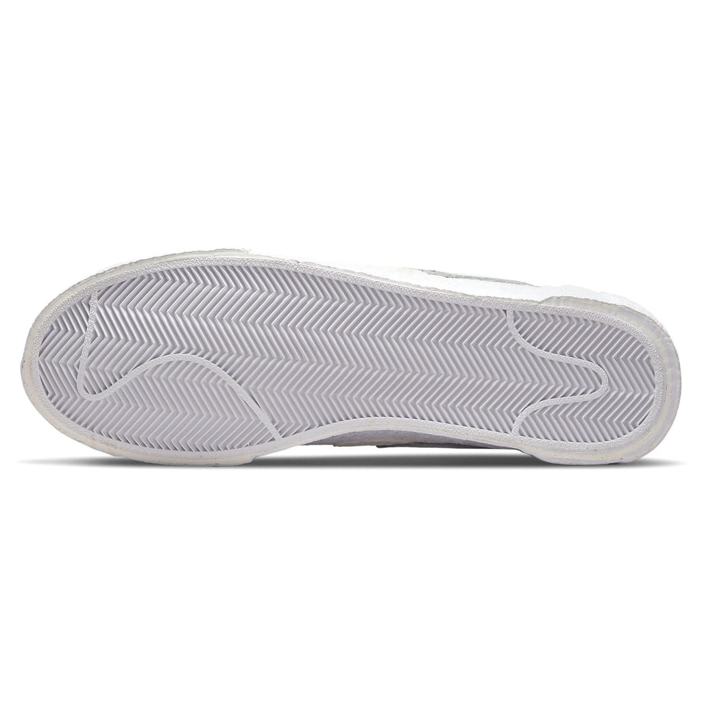 Kaws x sacai x Blazer Low 'White Patent' - Kick Game