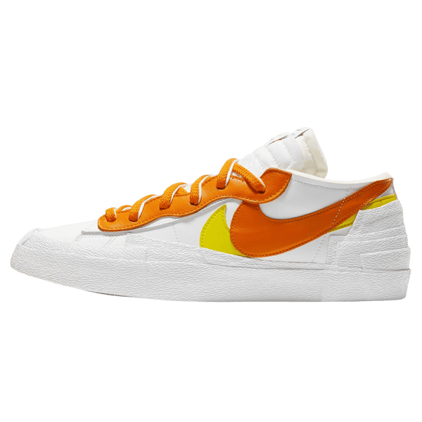 靴 NIKE SACAI X BLAZER 'MAGMA ORANGE' On-Foot: The sacai x Nike Blazer Low 'Magma Orange' - Releases