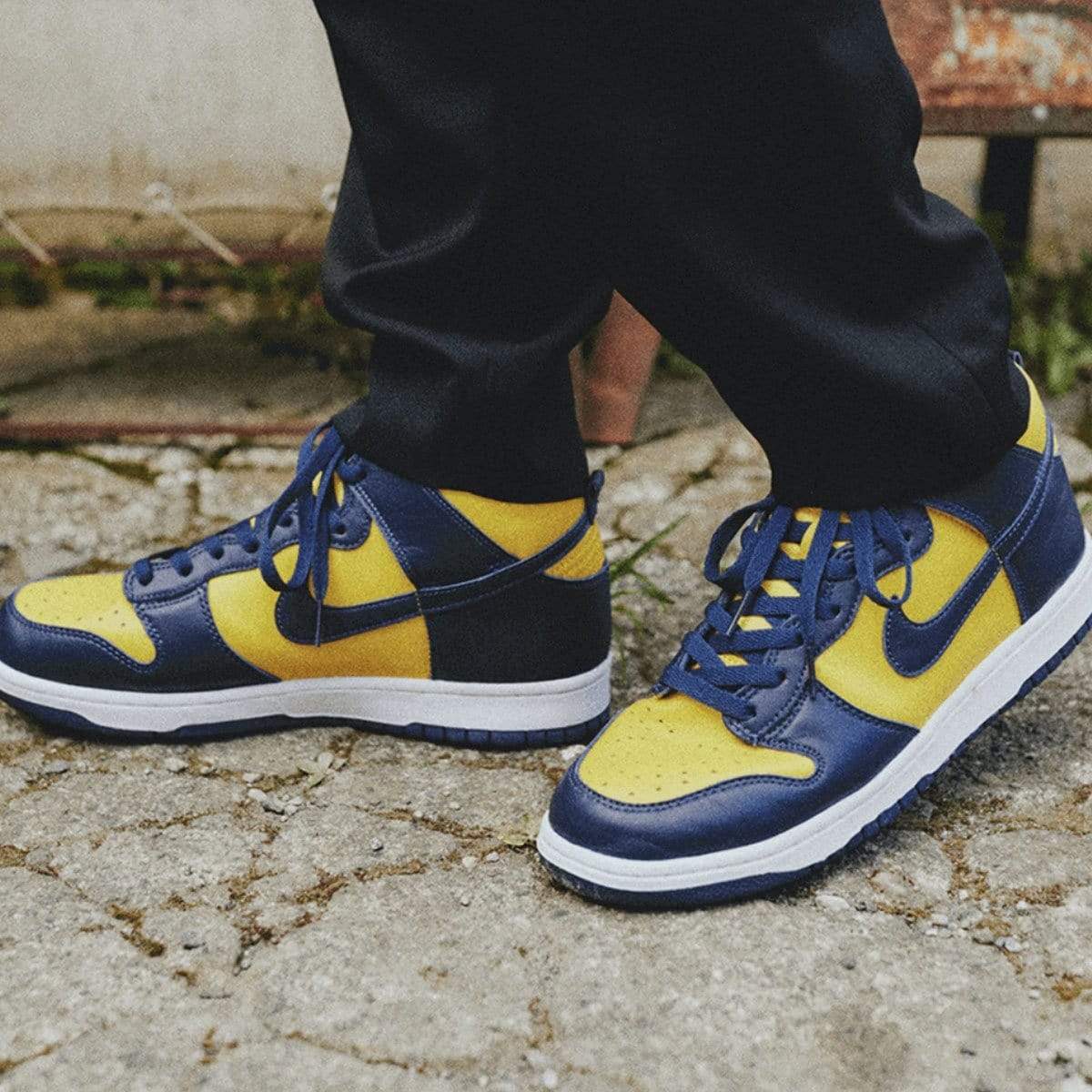 【即購入OK】【新品】NIKE ダンク HI ミシガン 27.0【2020年製】 世代を超えて愛される 