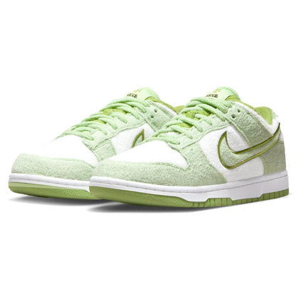 Nike Dunk Low SE Wmns 'Fleece - Honeydew' - Kick Game