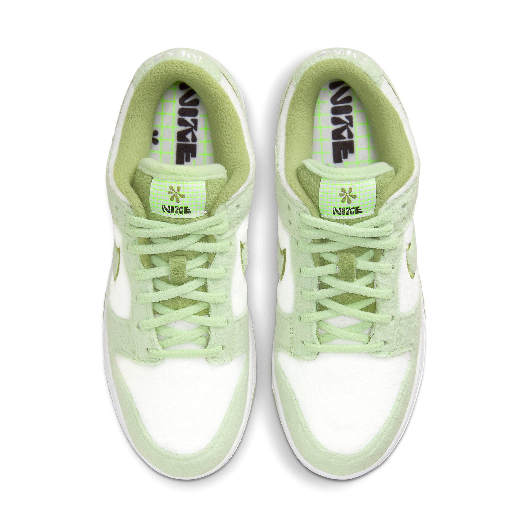 Nike Dunk Low SE Wmns 'Fleece - Honeydew' - Kick Game