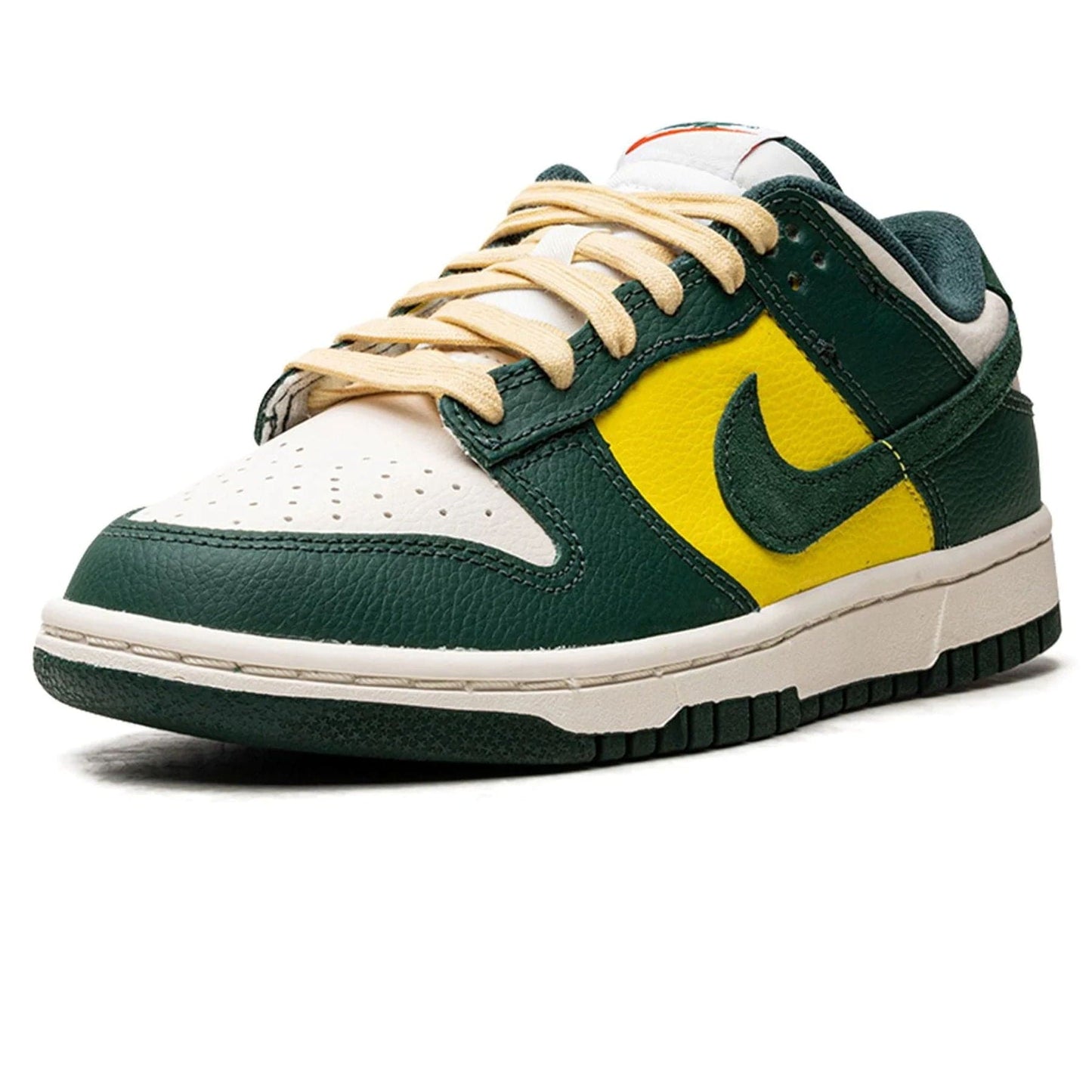 Nike Dunk Low SE Wmns 'Noble Green' - Kick Game