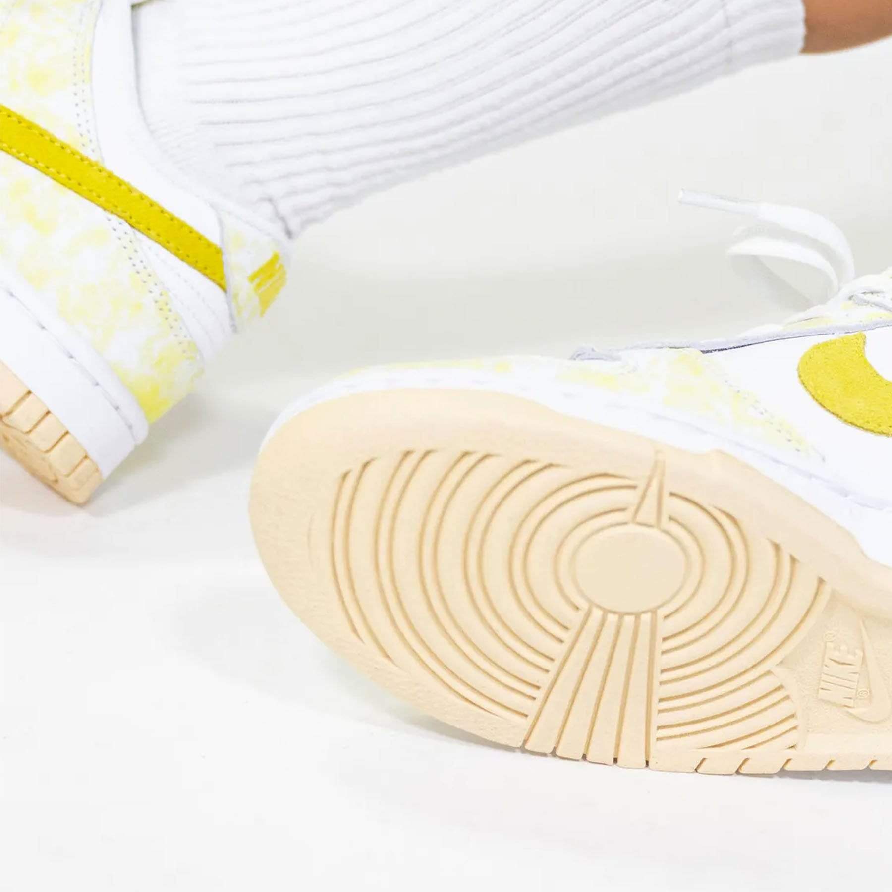 Nike Dunk Low OG Wmns 'Yellow Strike' - Kick Game