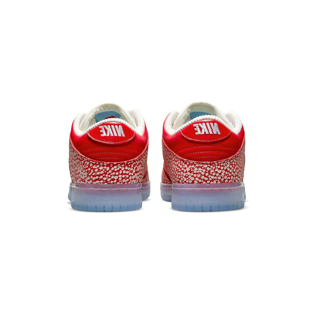 Nike Dunk Low SB x Stingwater 'Magic Mushroom' - Kick Game