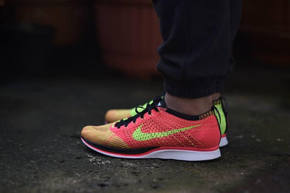 Nike Flyknit Racer Hyper Punch-Volt - Kick Game