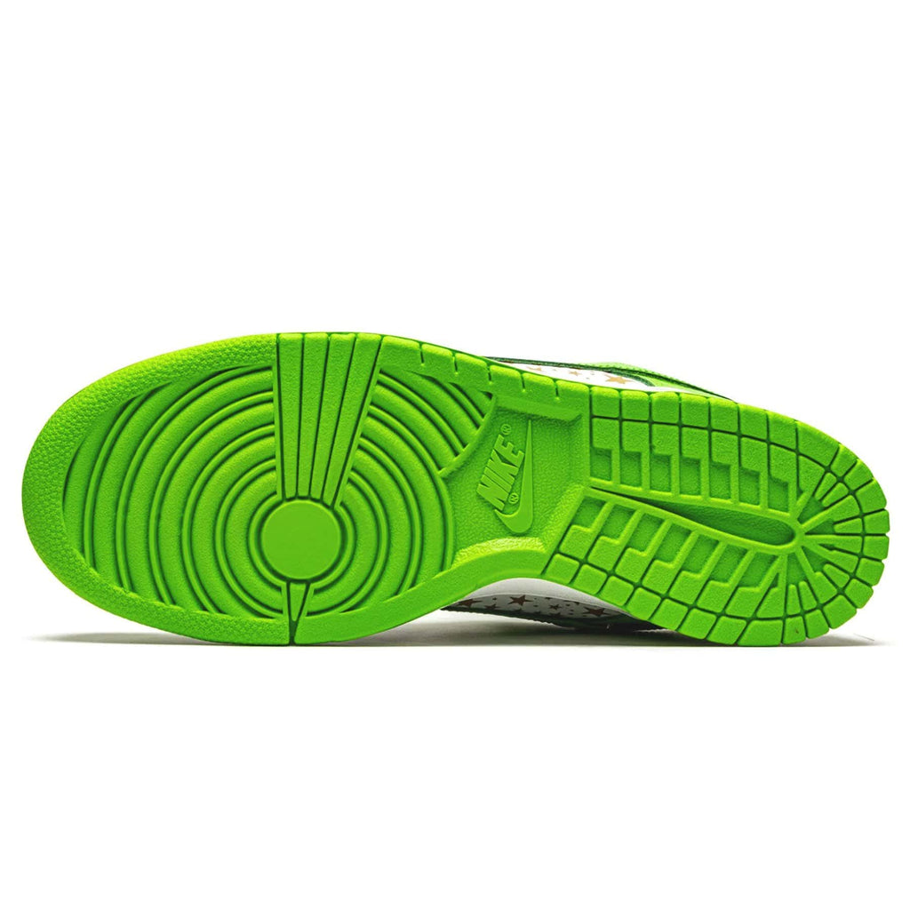 Supreme x Nike Dunk Low OG SB QS ‘Mean Green’ - Kick Game
