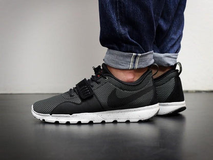 Nike SB Trainerendor Iron Green Black Silver - Kick Game