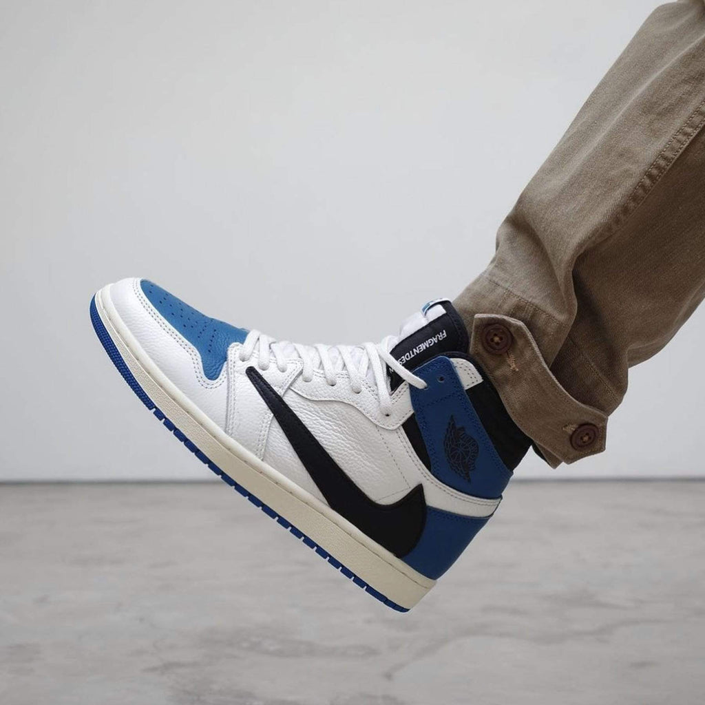  Nike Men's Air Jordan 1 Low OG Sp Travis Scott X Fragment,  Sail/Black/Military Blue/Shy P, 7.5