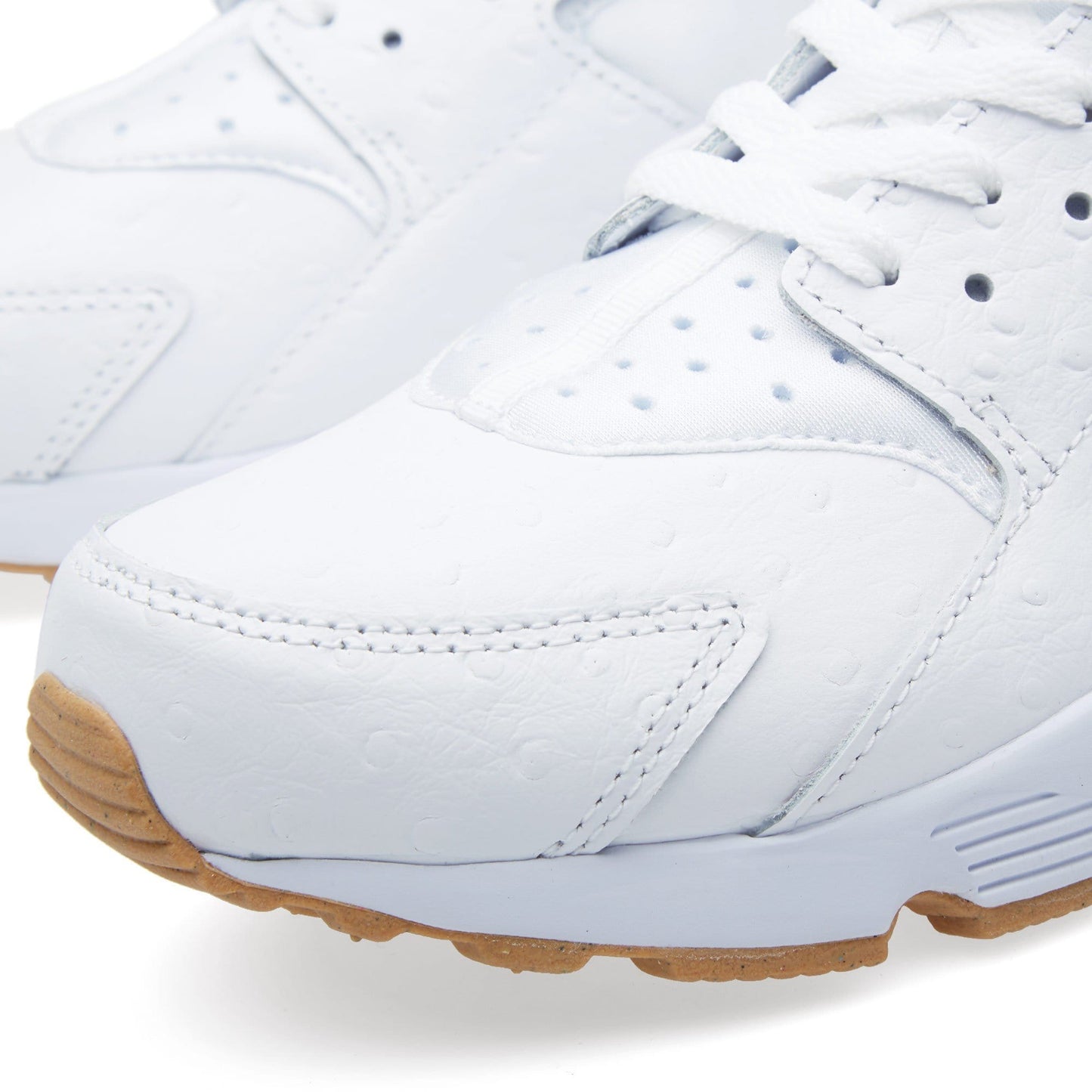NIKE AIR HUARACHE RUN White & Gum - Kick Game