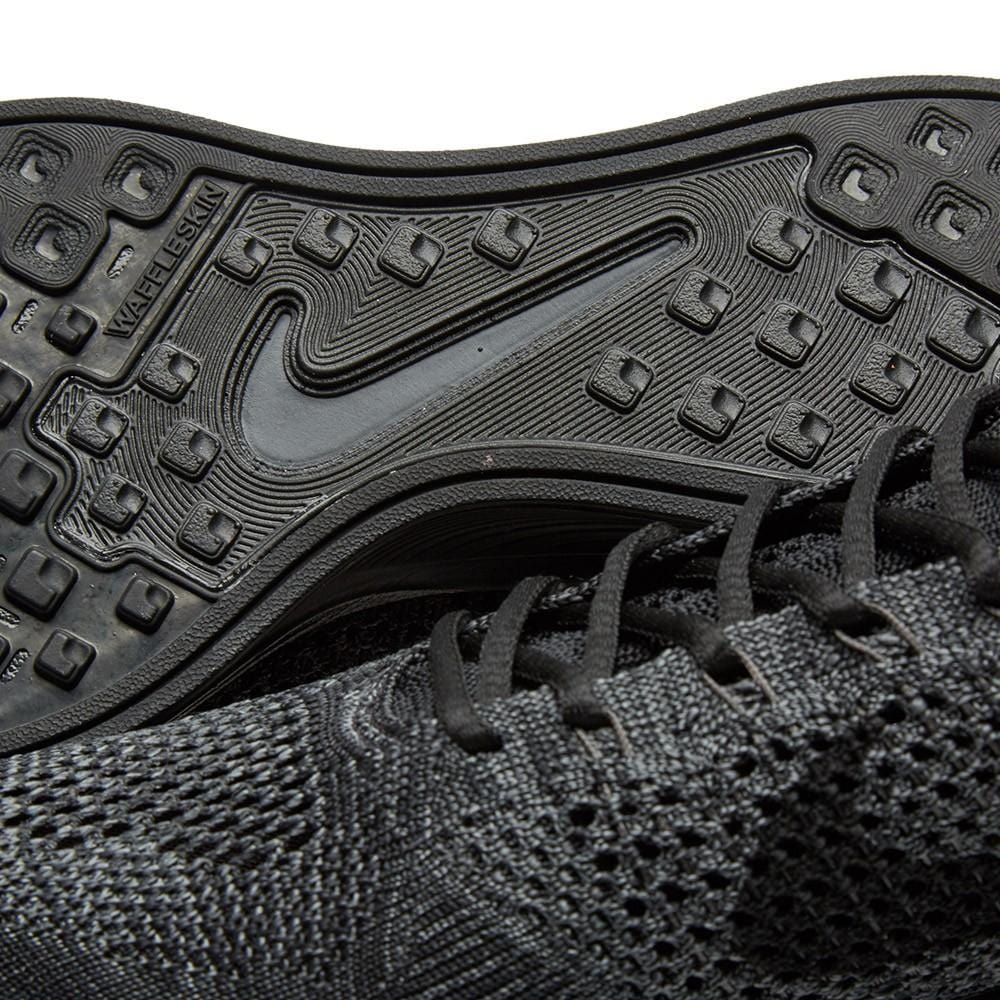 Nike Flyknit Racer Triple Black Kick Game