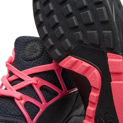 NIKE AIR HUARACHE LIGHT FC Black & Pink Flash - Kick Game