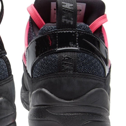 NIKE AIR HUARACHE LIGHT FC Black & Pink Flash - Kick Game